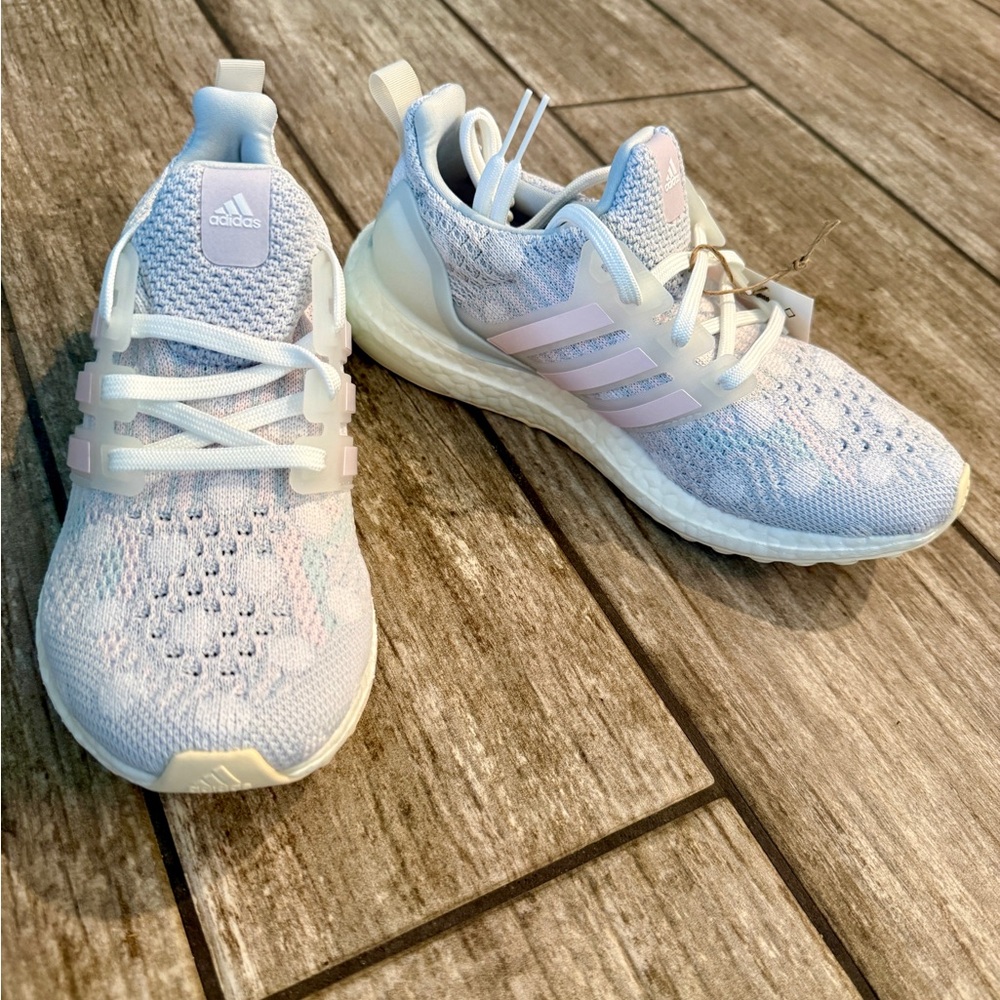 Adidas Women’s Ultraboost Sneakers Pink, Blue with White Polka Dots NWT